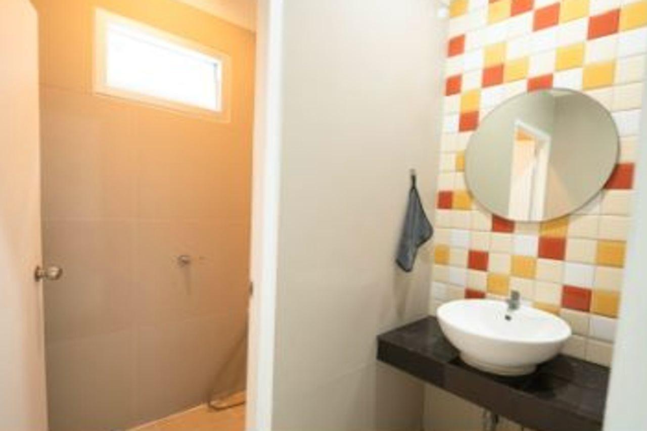 Roomquest Bangkok Sukhumvit 50 Esterno foto