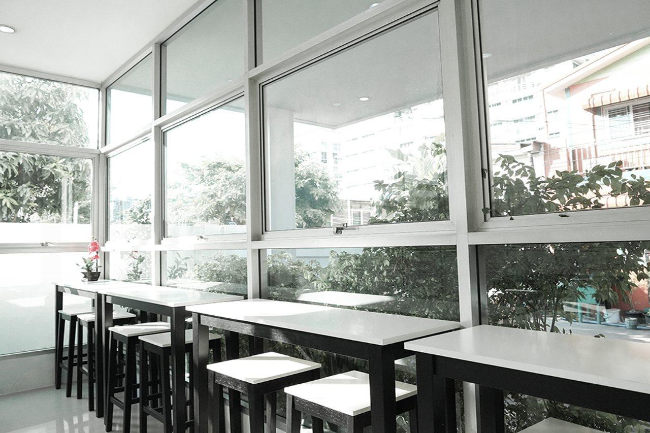 Roomquest Bangkok Sukhumvit 50 Esterno foto